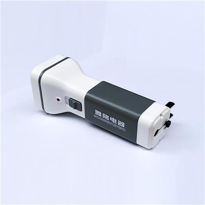 雅格LED强光手电筒 ?#27801;?#30005;式家居远射探照应急户外照明小手电筒